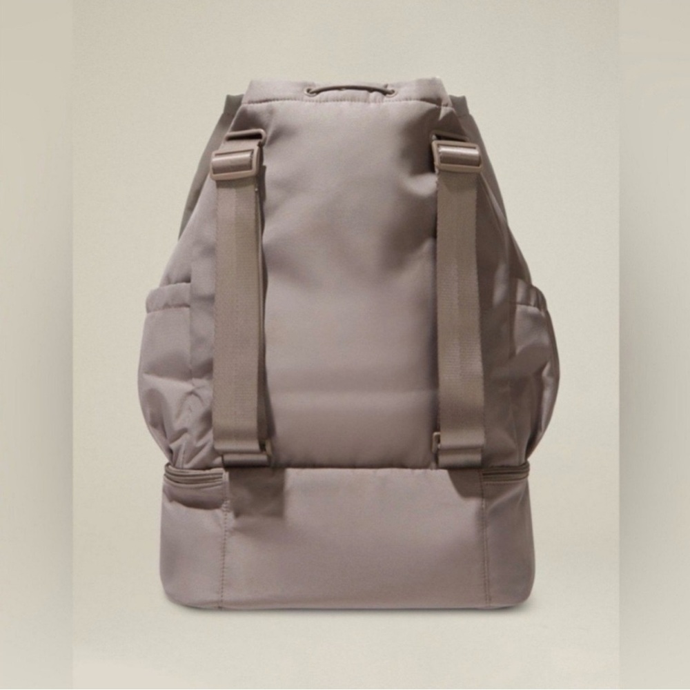 Beyond Yoga Mauve Backpack - Picture 4 of 10